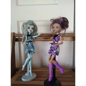 Monster High HTF  Basic Frankie Stein and Clawdeen Wolf no articulation dolls